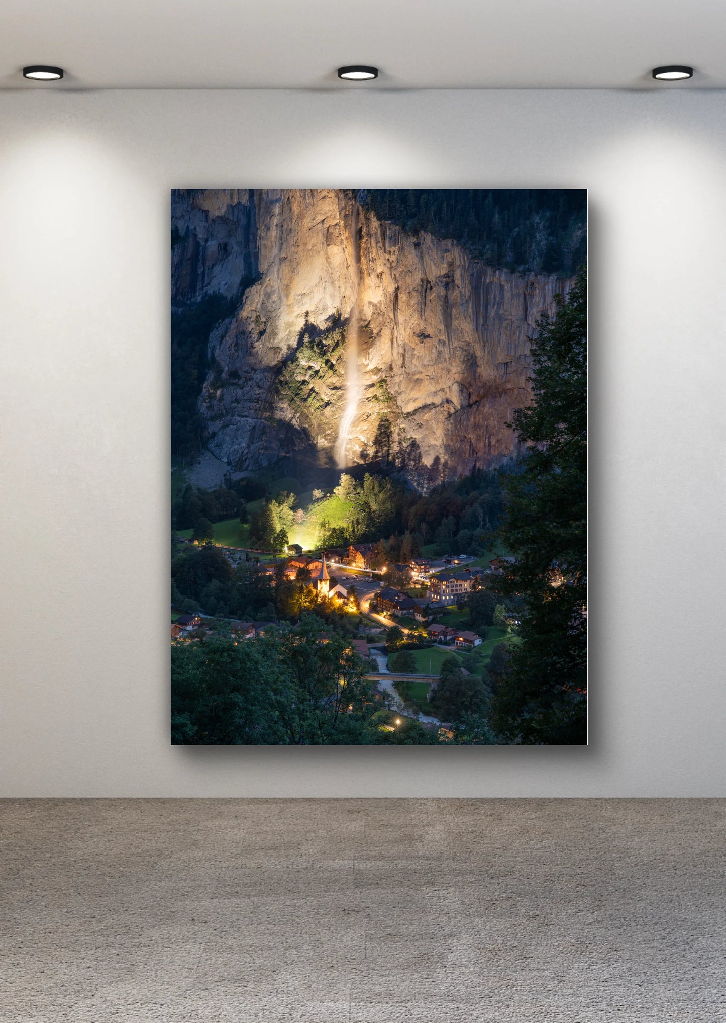 vertical_spotlight_gray