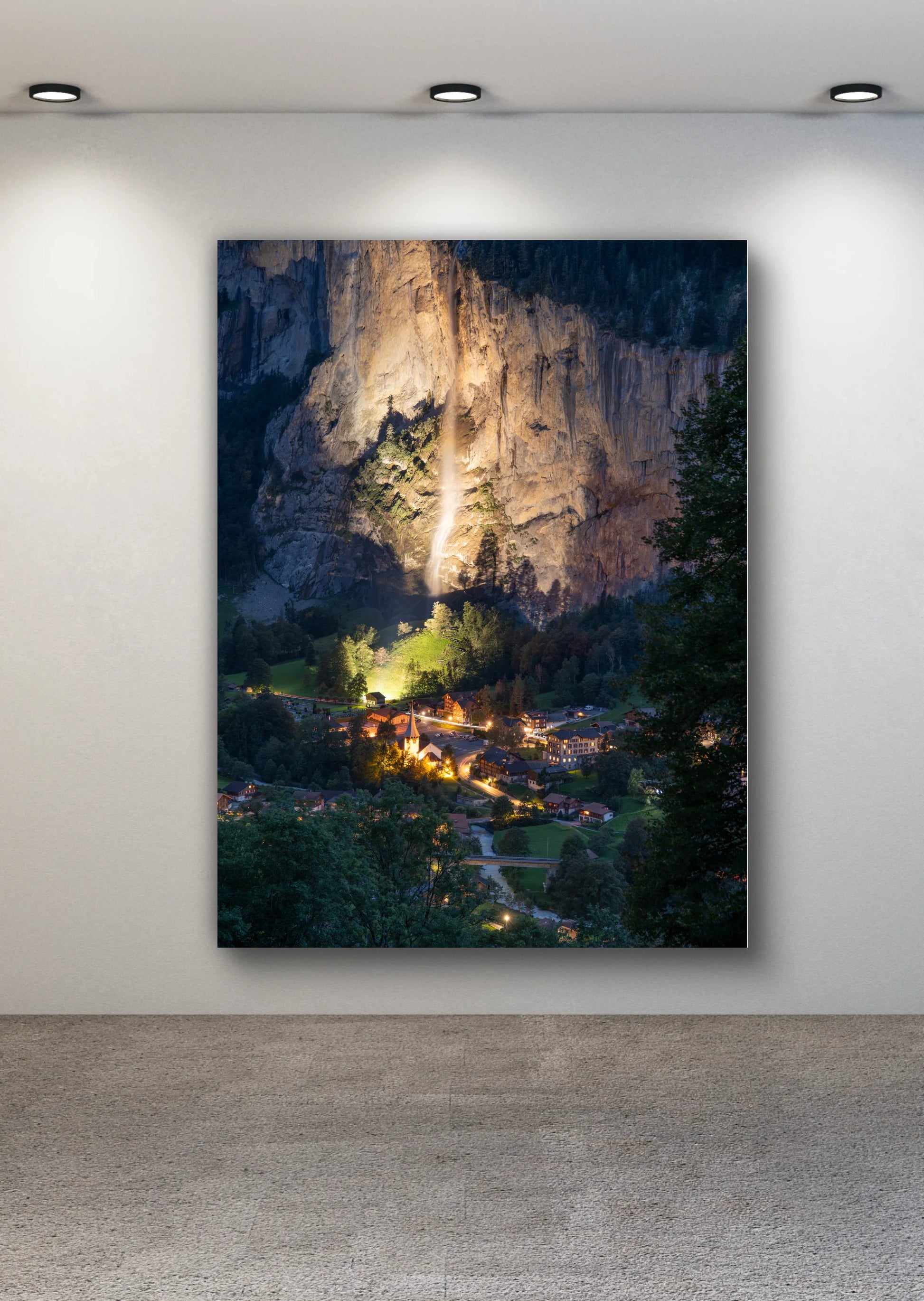 vertical_spotlight_gray